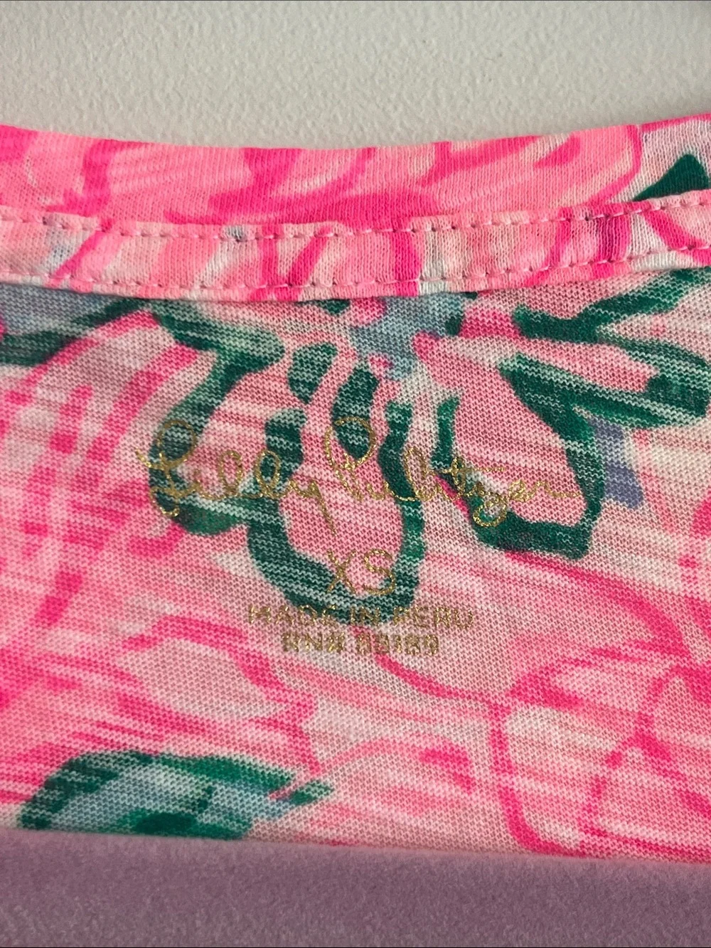 Lilly Pulitzer Pink and Green Floral V-Neck Long Sleeve Top NEW Size XS - Picture 3 of 6